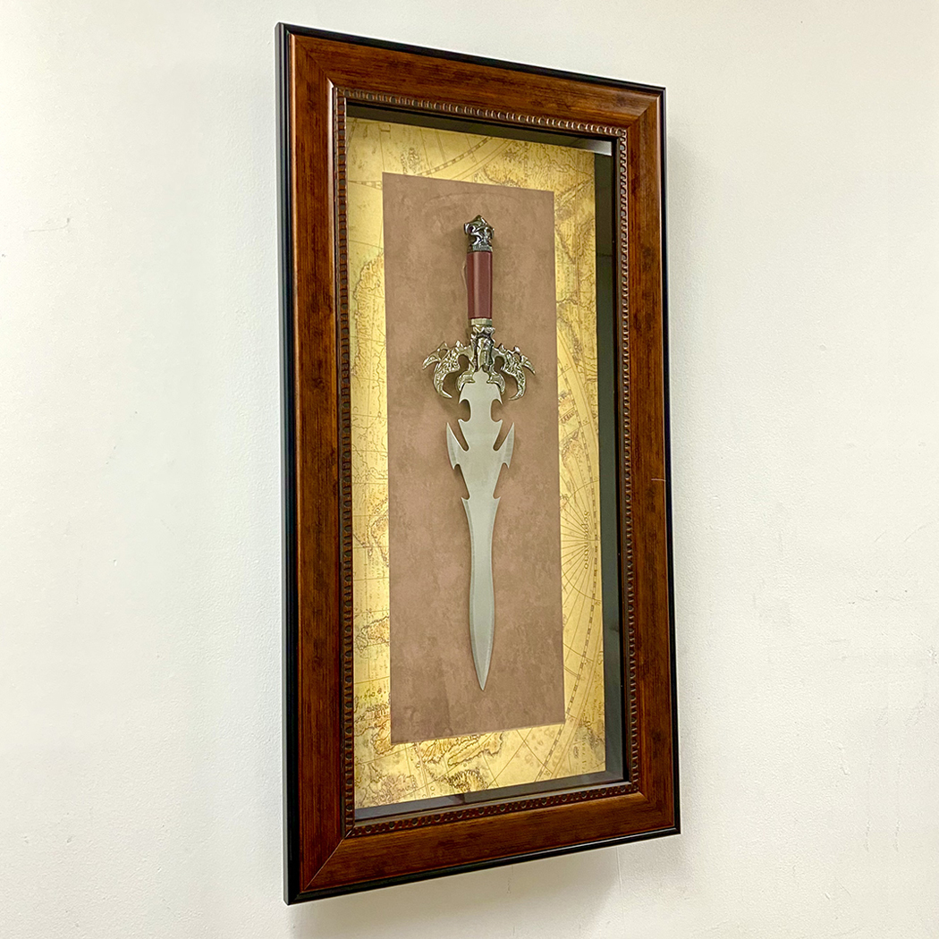   Home Decor Antique Metal Sword Timber Frame with Glass Face